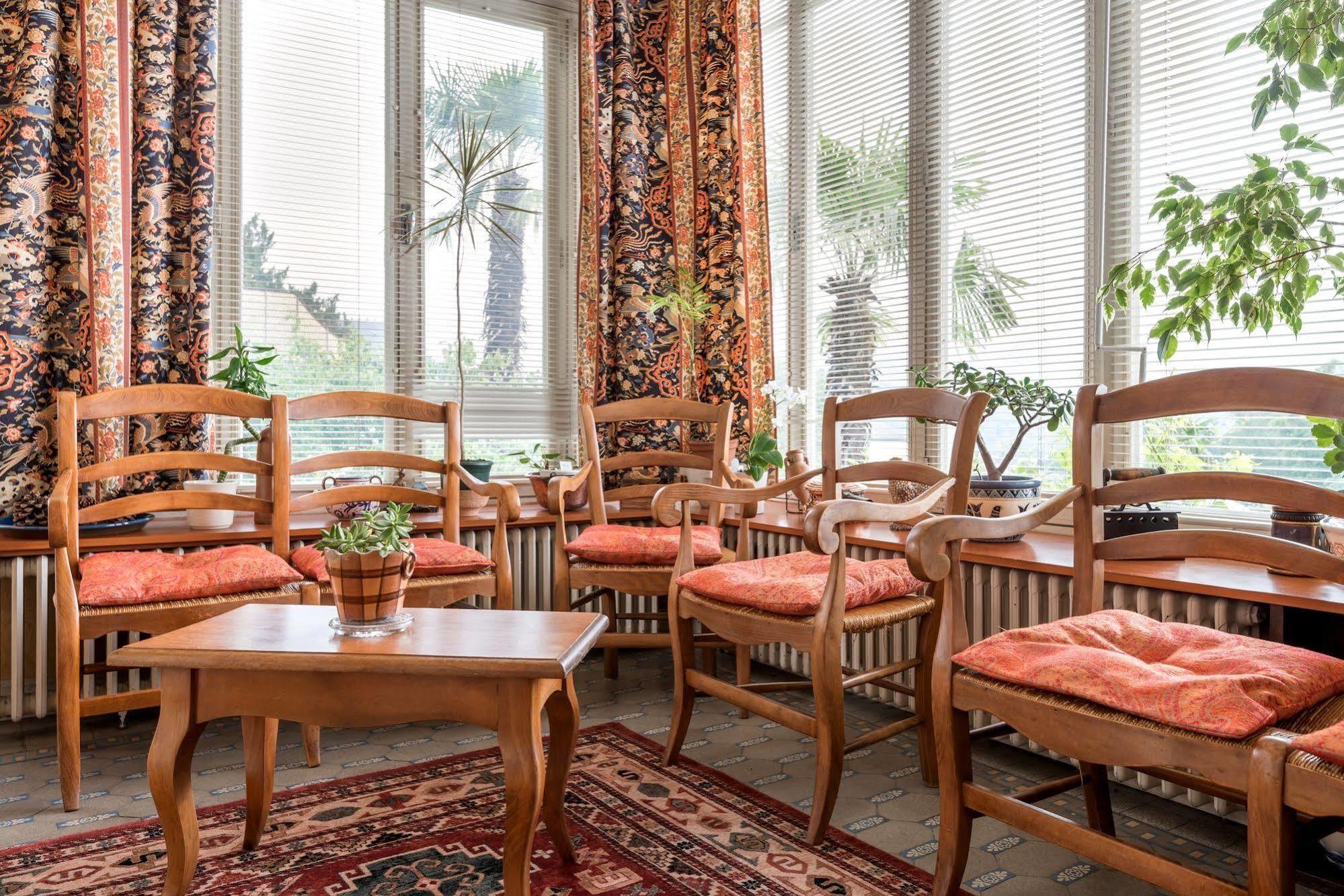 Hotel Logis Beau Site 3*